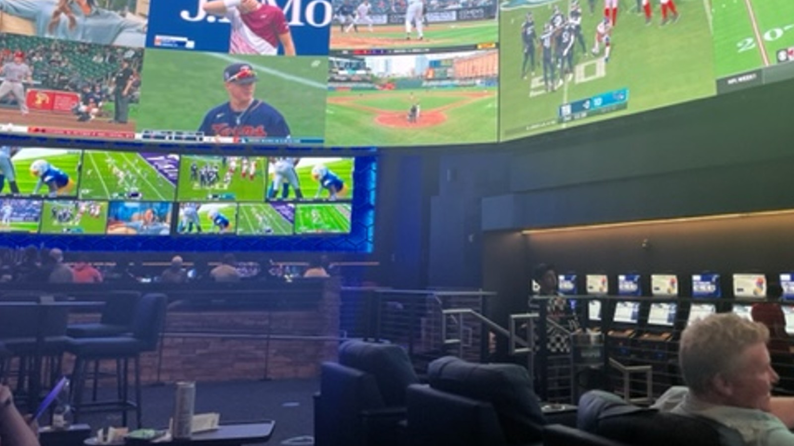 FanDuel Sportsbook Review: A Wild NFL Week 1 at Mohegan Sun