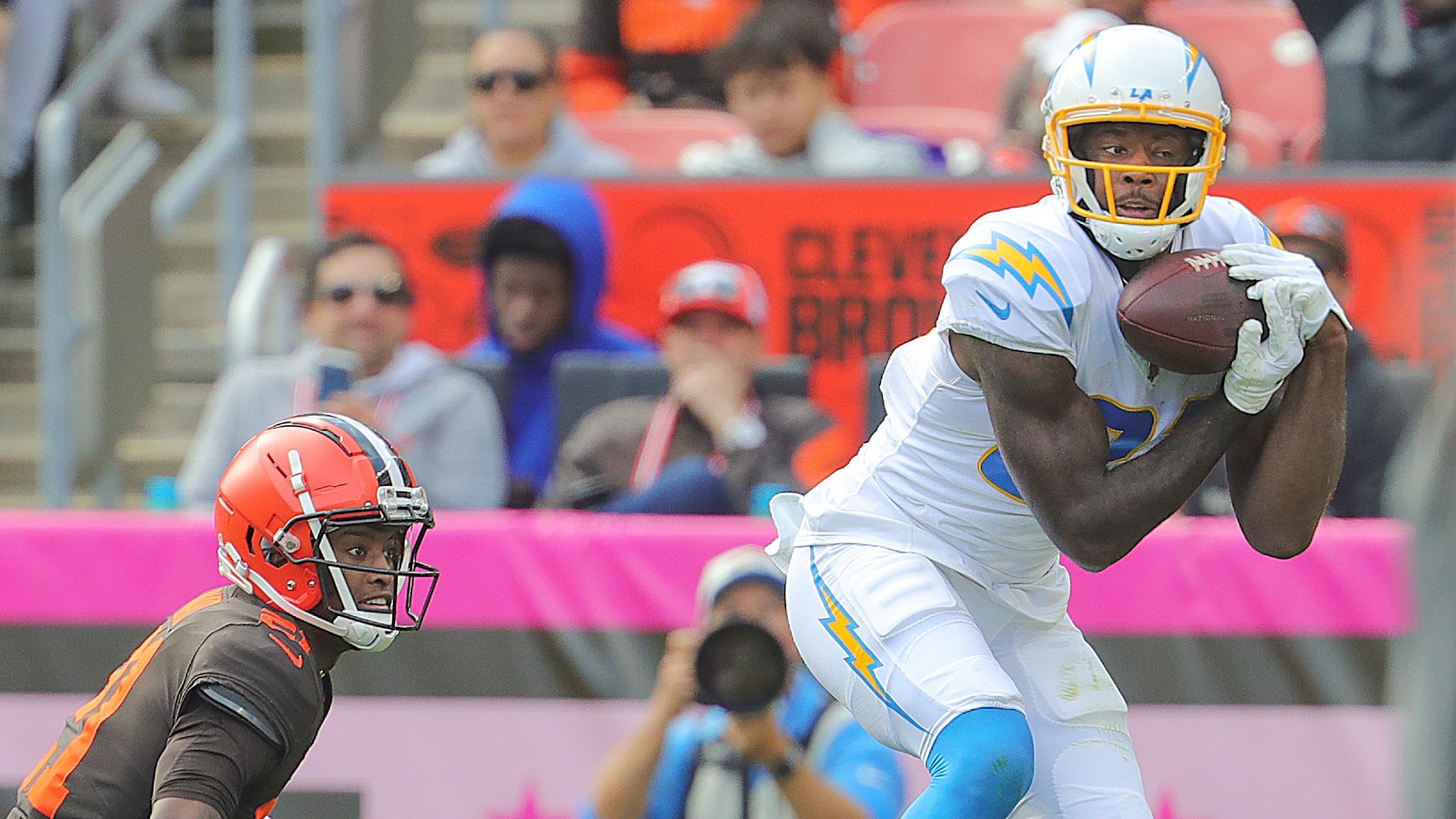 Denver Broncos vs Los Angeles Chargers Best Bets, Odds & MNF Picks